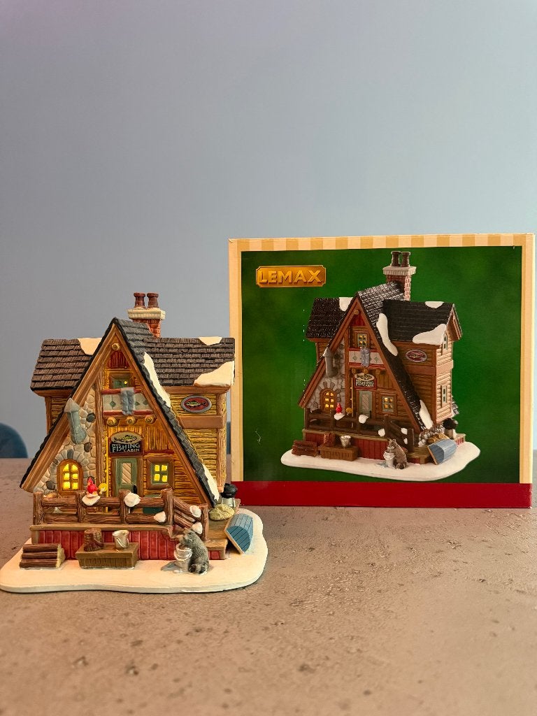 Lemax Pete’s Fishing Cabin | Vail Village | 2018, Ophalen of Verzenden, Zo goed als nieuw