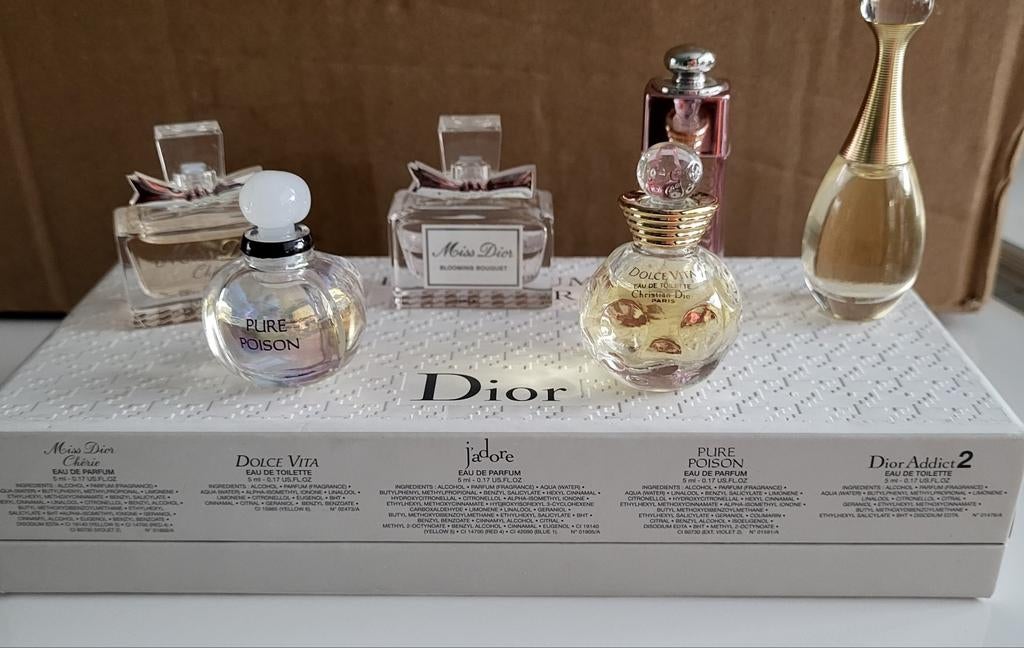 Te koop lotje vintage flesjes Dior parfum, Ophalen of Verzenden, Parfumfles