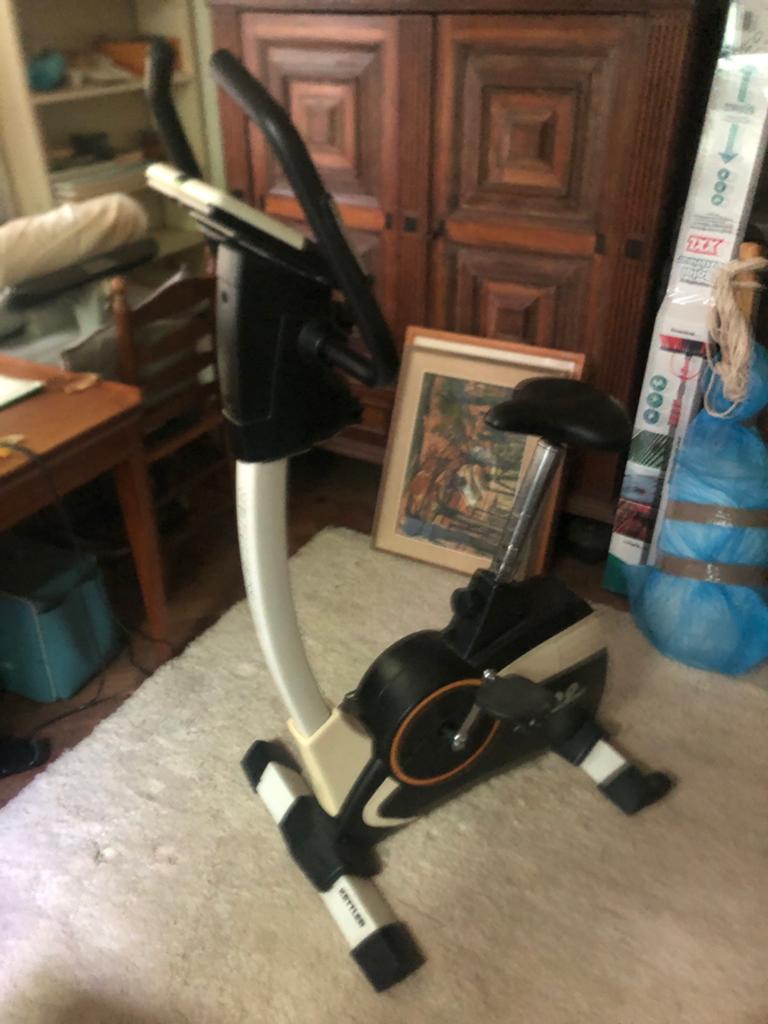 Kettler Paso 109 Hometrainer - Keurige staat, comfortabel za, Ophalen, Gebruikt, Metaal, Benen