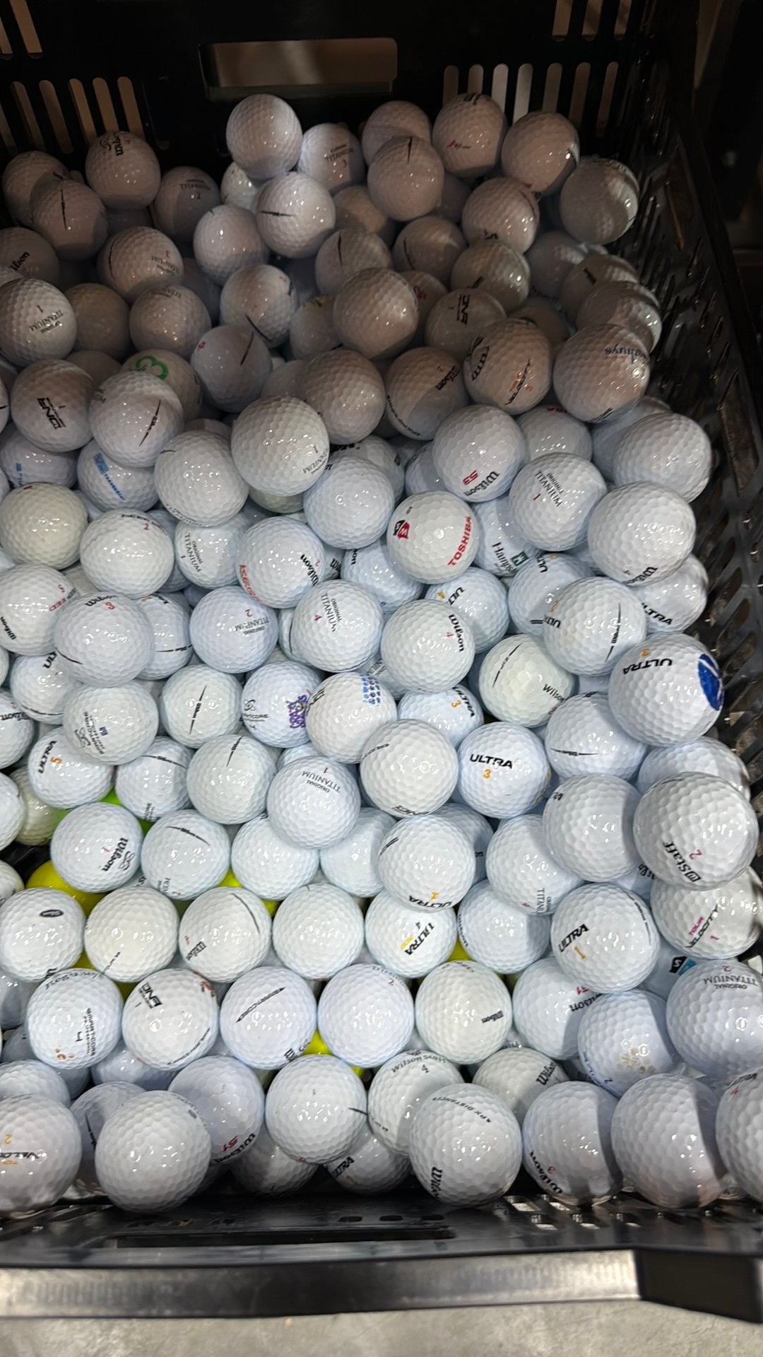 100 Wilson Golfballen, Ophalen of Verzenden, Zo goed als nieuw, Bal(len)
