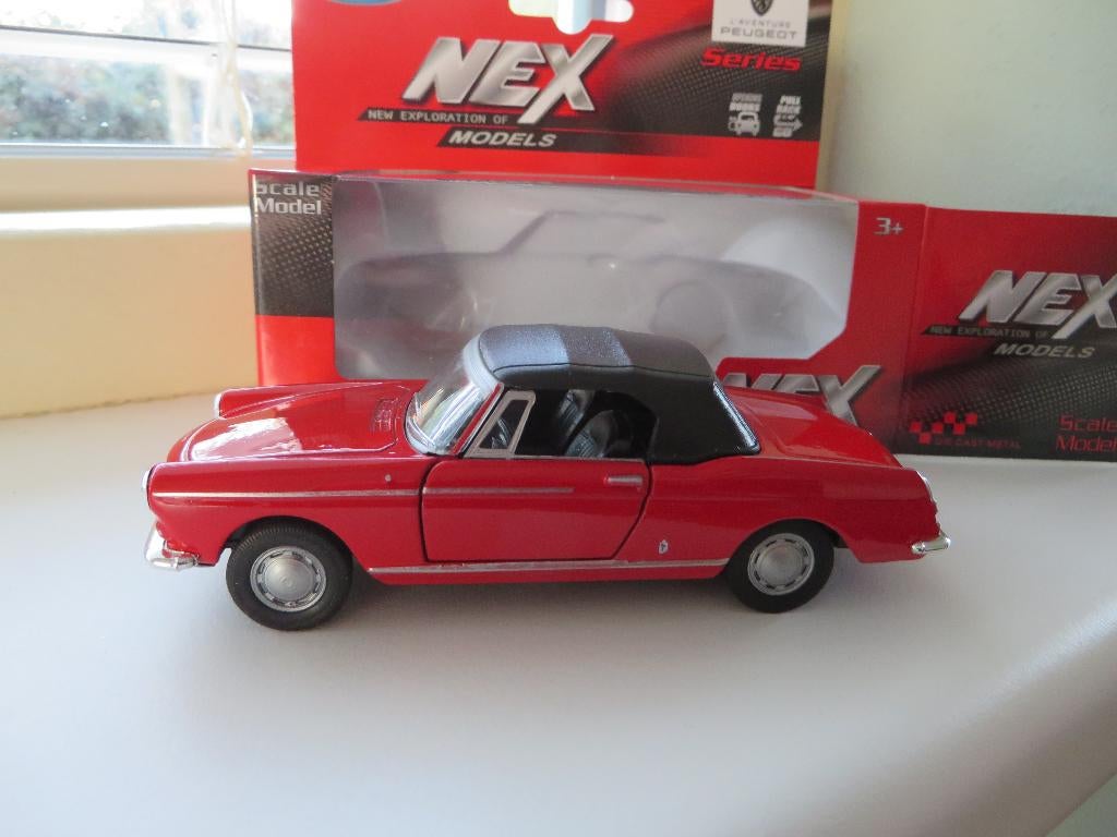 Welly Peugeot 404 Cabriolet, Hobby en Vrije tijd, Modelauto's | Overige schalen, Ophalen of Verzenden, Nieuw, Auto