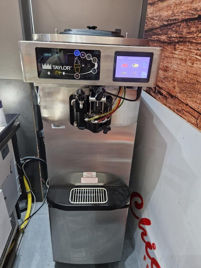 Taylor C708 milkshake en ijs apparaat, Ophalen, Gebruikt, Koelen en Vriezen