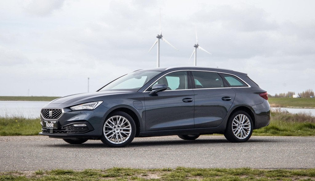 SEAT Leon Sportstourer 1.4 TSI eHybrid PHEV FR Business Inte, Auto's, Seat, Stof, Gebruikt, 4 cilinders, 150 pk