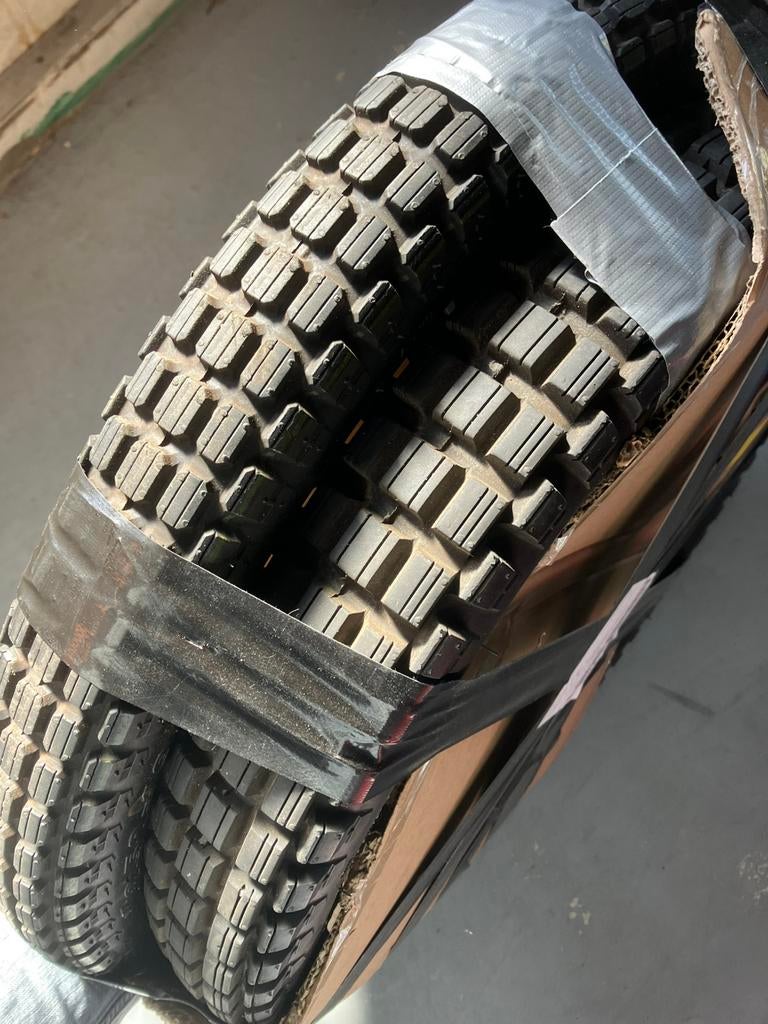 Honda MT5 bandenset, Ophalen of Verzenden, Zo goed als nieuw, Kap, Overige merken