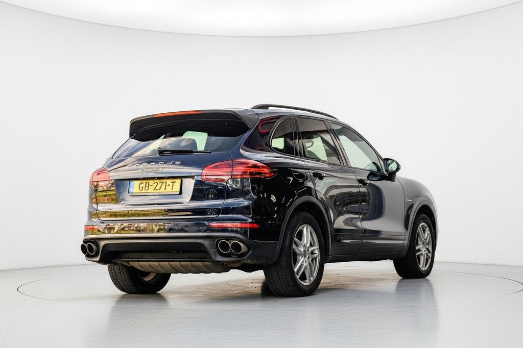 Porsche Cayenne 3.0 S E-Hybrid Pano/Luchtvering/Trekhaak/Led, Auto's, Porsche, Automaat, Cayenne, Gebruikt, Euro 6