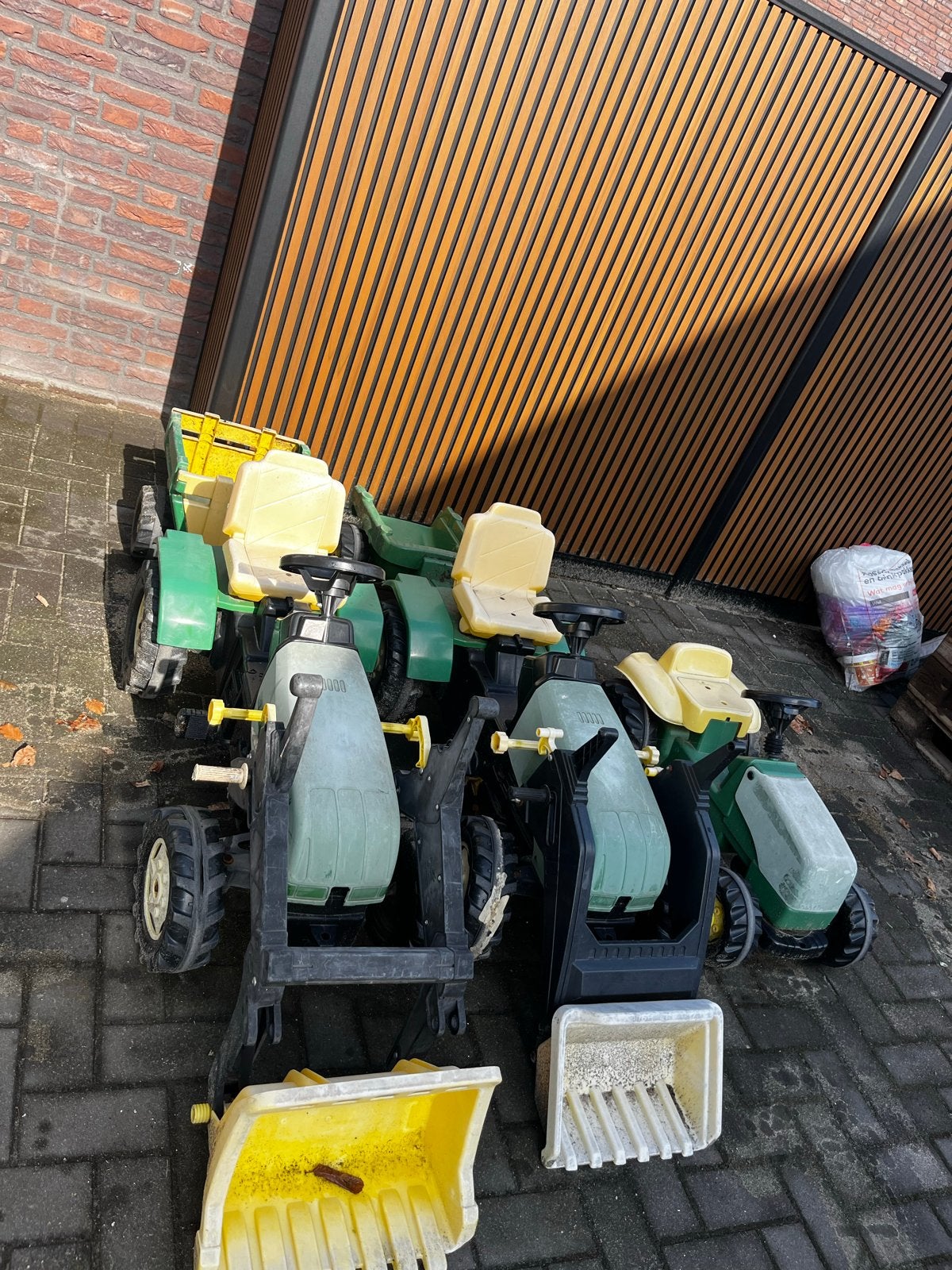 Partij John Deere traptrekkers met aanhanger en voorlader, Ophalen, Gebruikt, Trapvoertuig