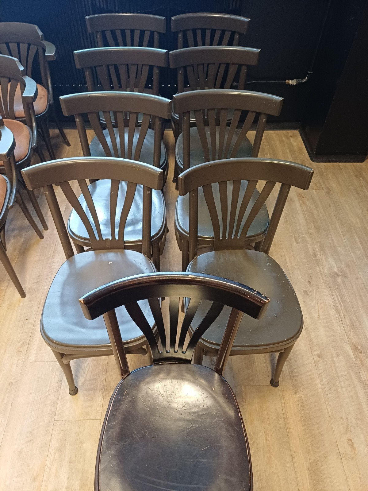 9 stoelen, Ophalen, Gebruikt, Bruin, Vijf, Zes of meer stoelen