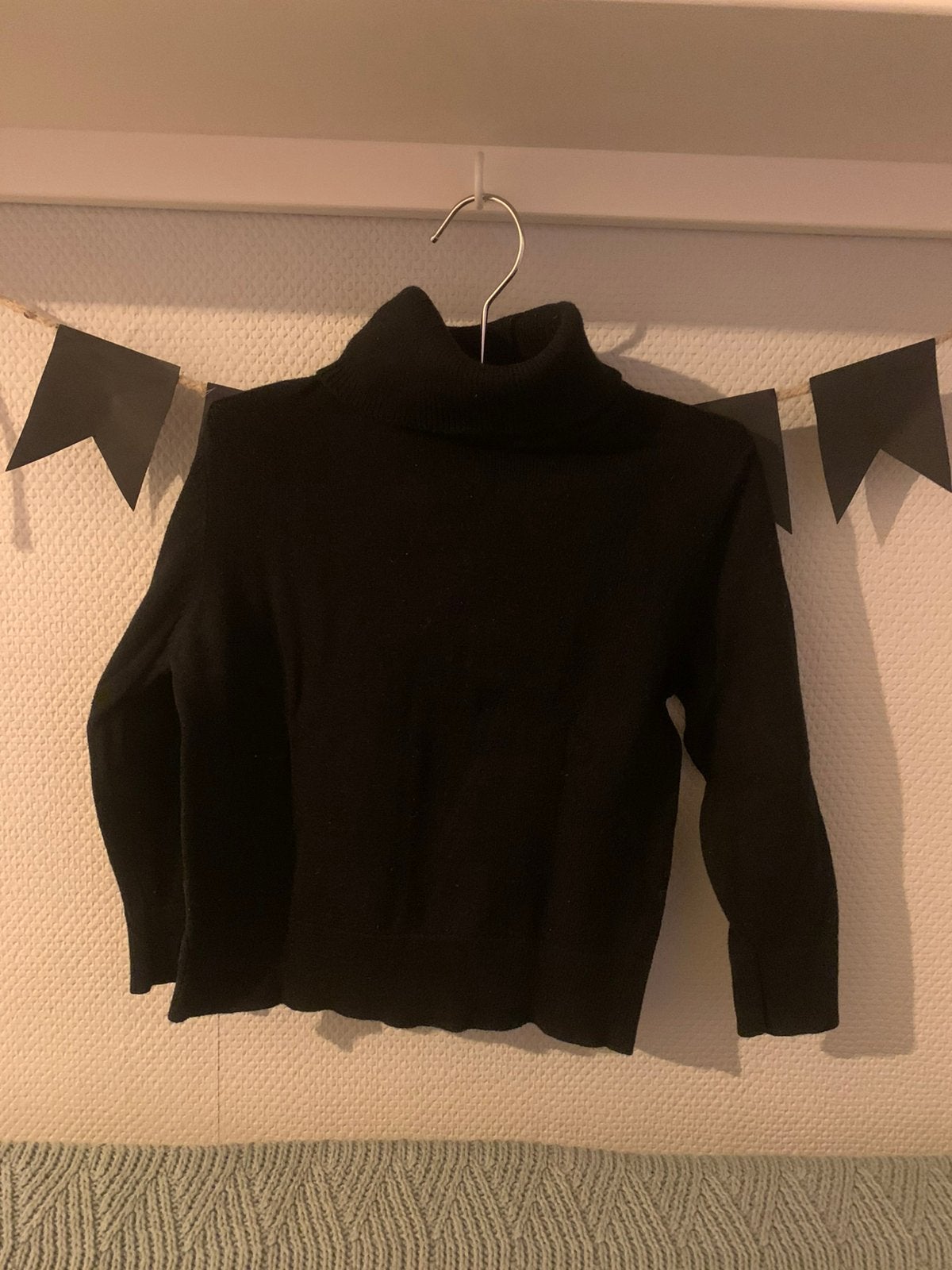 Zwarte col trui maat 92, Kinderen en Baby's, Kinderkleding | Maat 92, Ophalen of Verzenden, Zo goed als nieuw, Jongen, Trui of Vest