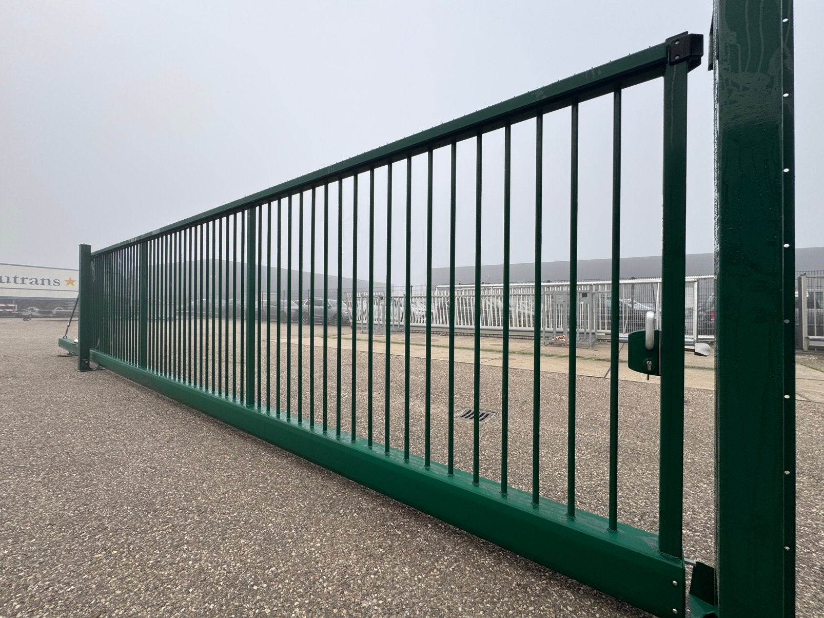 Nieuwe vrijdragende schuifpoort 8.00 meter doorgang, Ophalen, Nieuw, IJzer