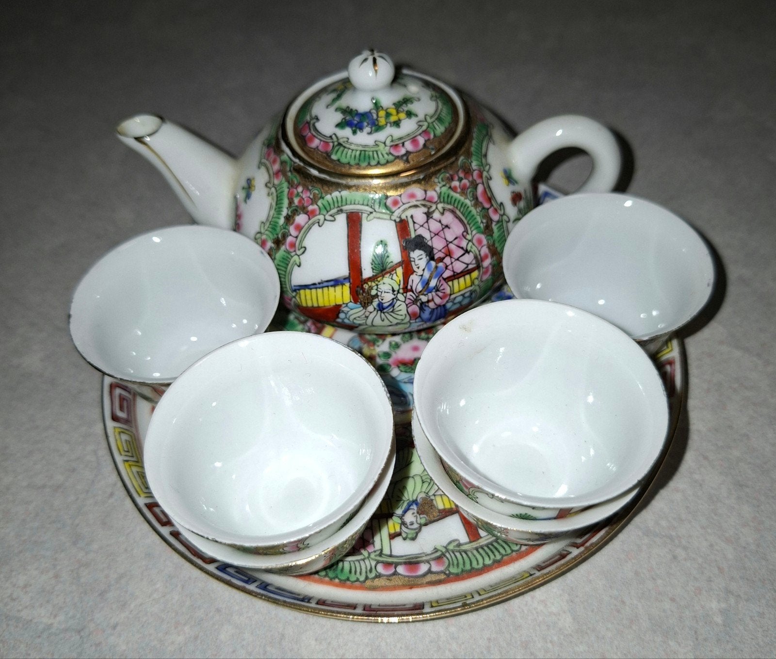 mini Chinees theeservies, Antiek en Kunst, Antiek | Servies compleet, Ophalen of Verzenden