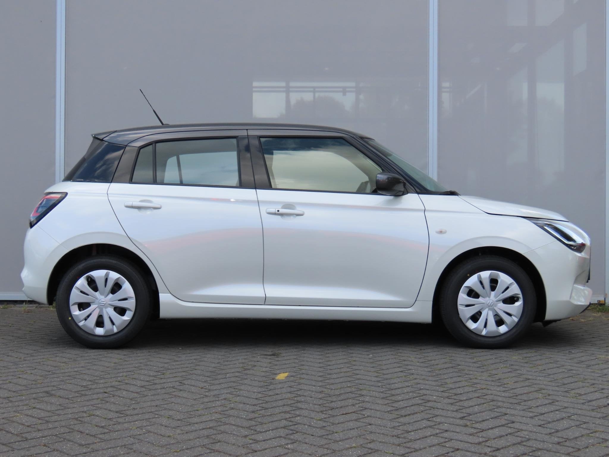 Suzuki Swift 1.2 Comfort | Actiekorting €2200 | Beperkte V, 12 maanden, Stof, Overige kleuren, Bedrijf