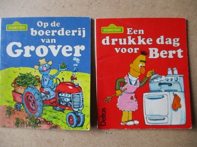 ad000270 sesamstraat miniboekjes, Boeken, Meerdere stripboeken, Ophalen, Gelezen