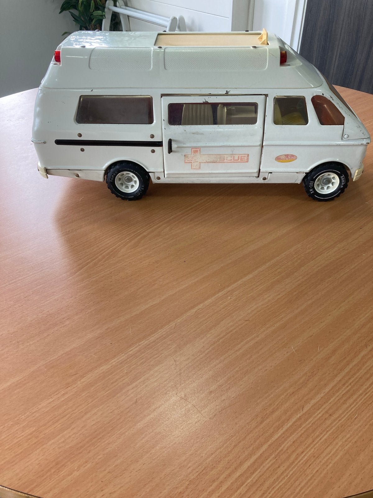 Vintage Tonka Rescue Ambulance ZE-101, Kinderen en Baby's, Ophalen of Verzenden, Gebruikt