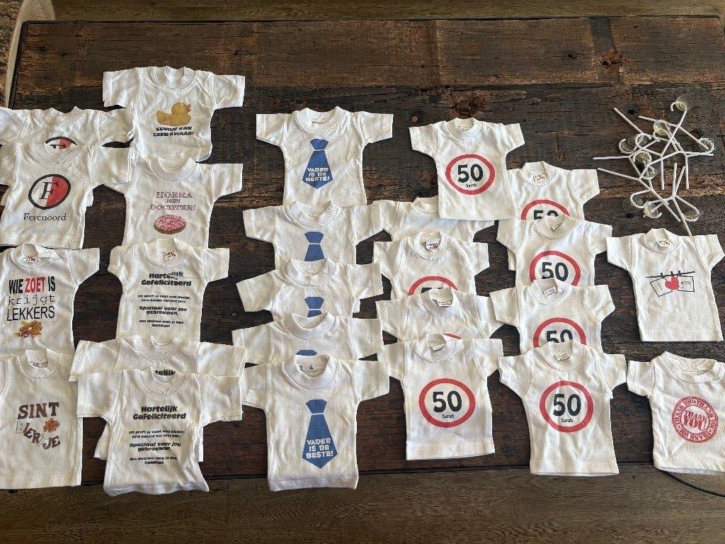 Partij Nieuw ,Cadeau T-shirts Decoratie 25 stuks, Ophalen of Verzenden, Nieuw