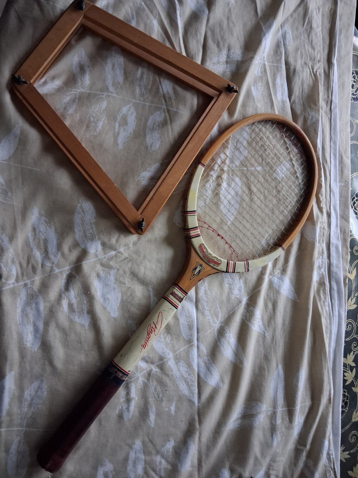Vintage Pinguin Super Tennisracket met Houten Pers, Ophalen of Verzenden, Gebruikt, Racket, Overige merken