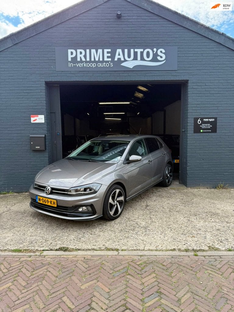 Volkswagen Polo 1.0 TSI R-Line Extr | DSG | Achteruitrijcame, Auto's, Stof, Gebruikt, 95 pk, 49 €/maand