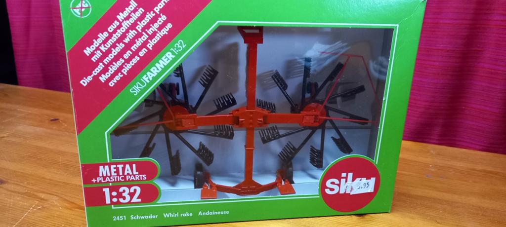 Siku Farmer 1:32 Schwader - Metal + Plastic Parts, Ophalen