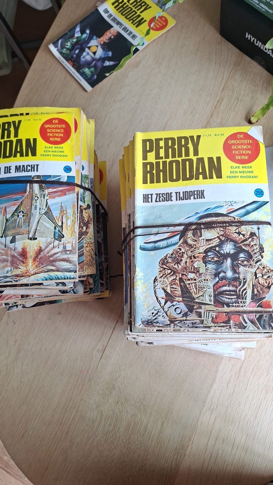 Perry Rhodan Boekjes - Serie 200 (Science Fiction), Ophalen of Verzenden, Gelezen