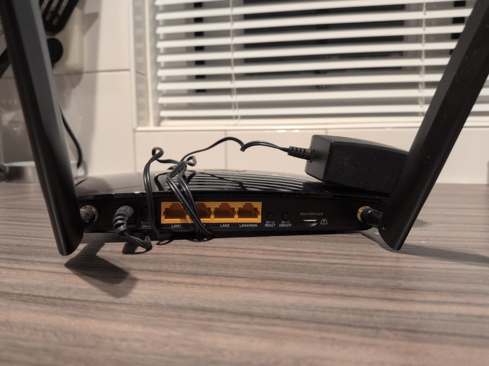 Foto 2 van Archer MR600 SIM router evt. met SIM-kaart