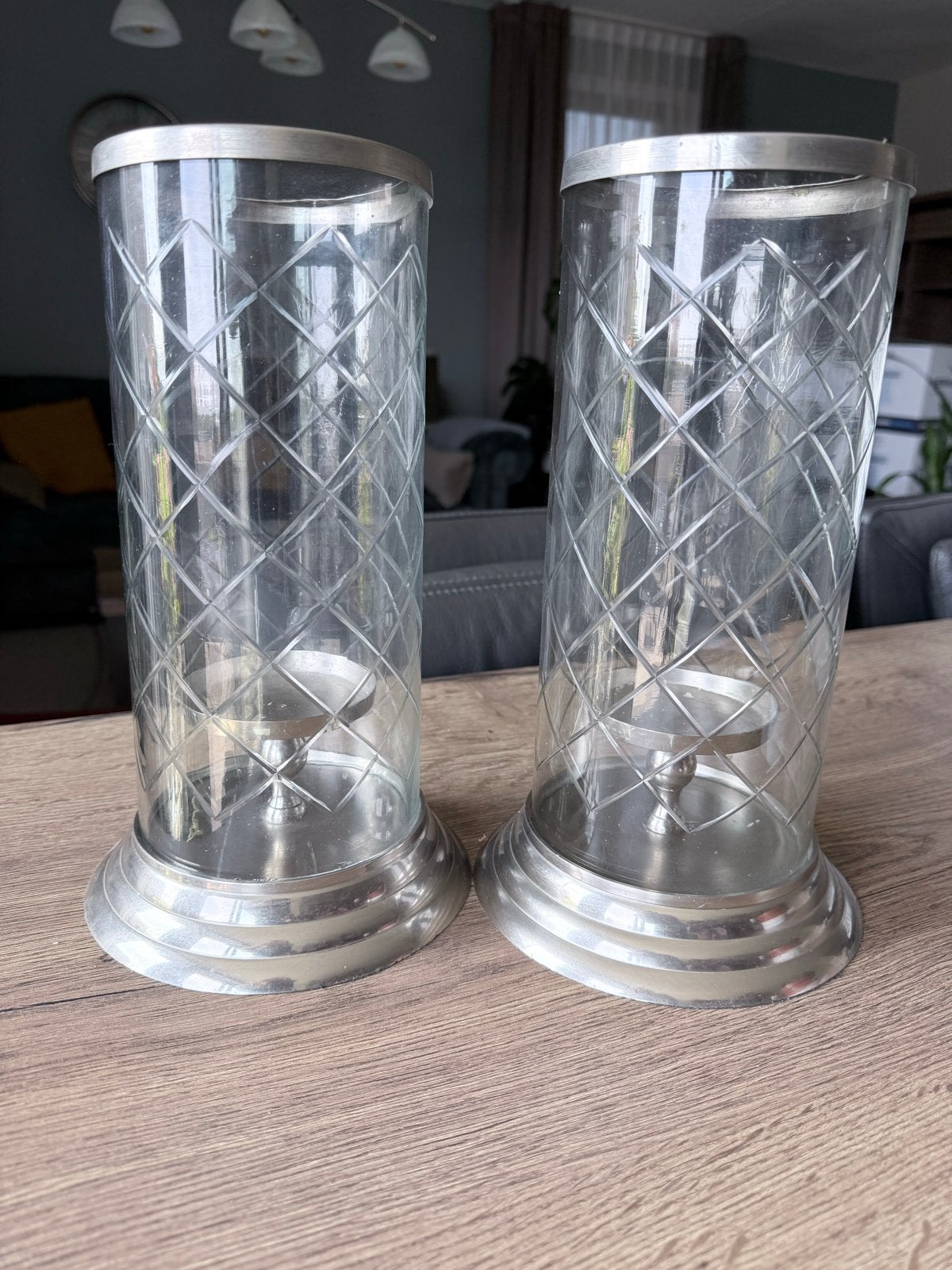 Set van 2 glazen windlichten met metalen voet, Ophalen, Windlicht, Gebruikt, Glas