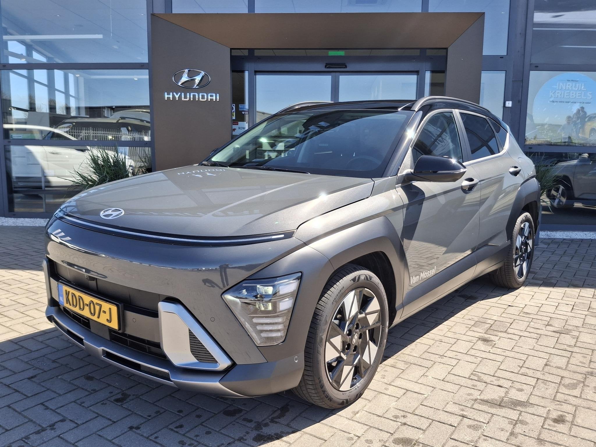 Hyundai Kona 1.6 GDI HEV Premium Sky | Panoramadak | Climate, Auto's, Hyundai, 12 maanden, 137 pk, 1110 kg, Bedrijf