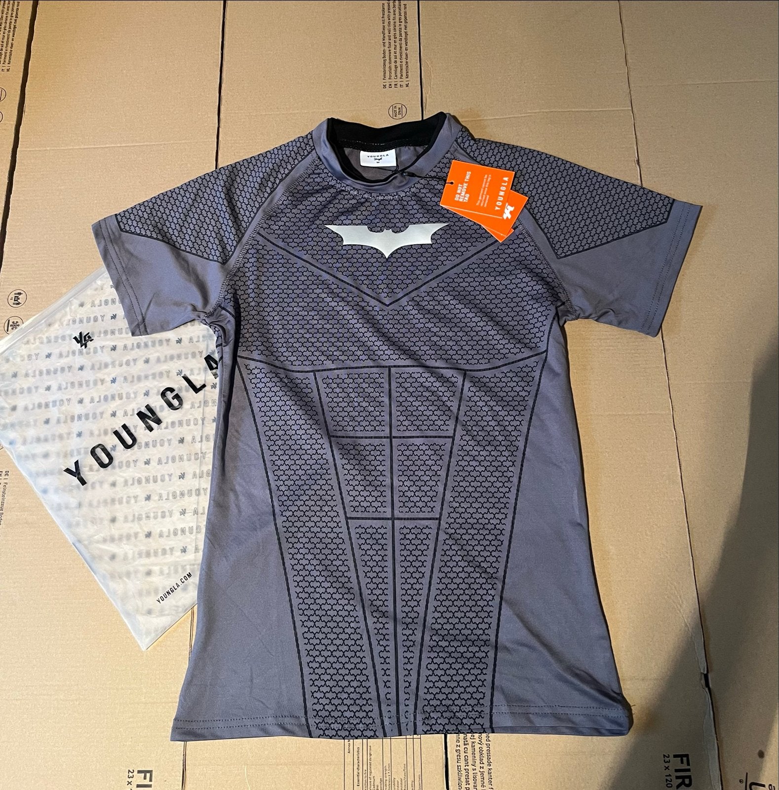 Youngla Batman gymshirt Grijs Maat M Nieuw, Maat 48/50 (M), Nieuw, Ophalen of Verzenden, Grijs
