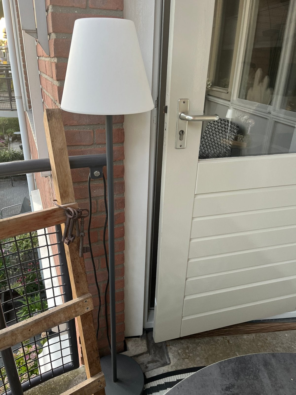 Te koop zware buiten schemerlamp, Ophalen of Verzenden, Gebruikt, Rond, Minder dan 30 cm