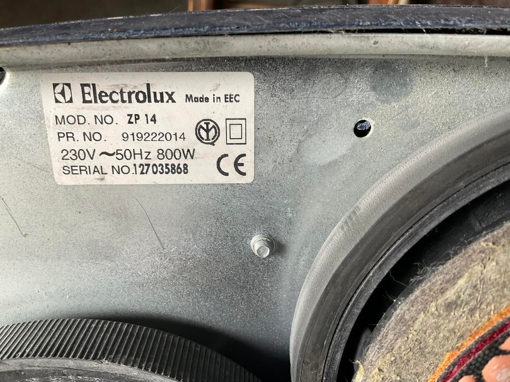 Poest en schuur machine electrolux zp14 voor houten vloeren., 50 tot 150 cm, Ophalen of Verzenden, 10 m² of meer, 10 tot 30 cm