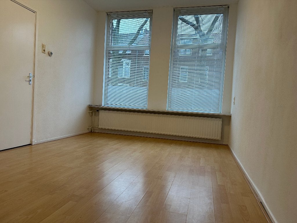 Te huur 2-kamers woning met tuin Riouwstraat 27 Dordrecht, Benedenwoning, Dordrecht, Direct bij eigenaar, 2 kamers