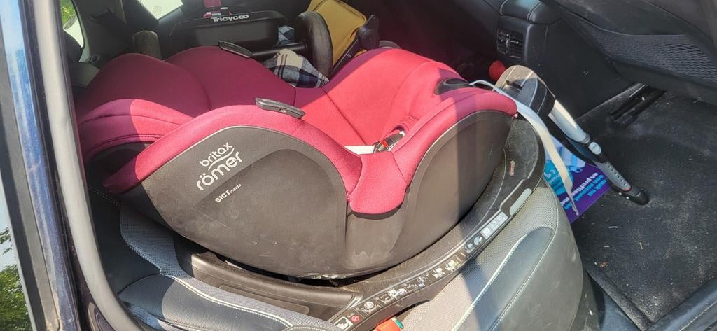 Britax Römer autostoel draaibaar, kantelbaar, wasbaar, Romer, Verstelbare rugleuning, Gebruikt, 9 t/m 18 kg