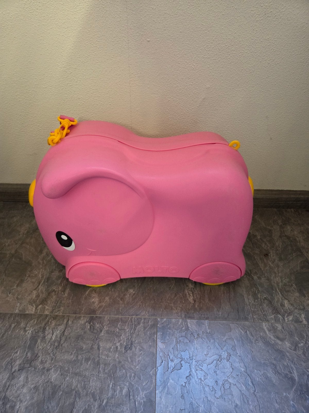 Molto Roze Olifant Reiskoffer / Ride-on Koffer, Ophalen of Verzenden, Gebruikt
