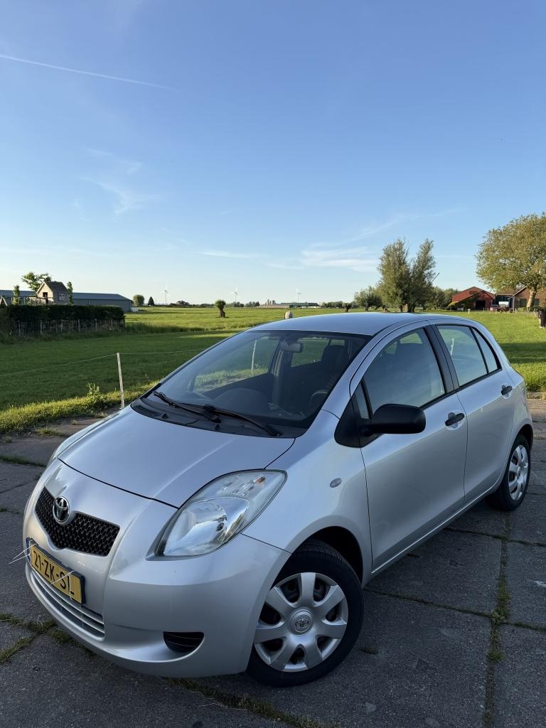Toyota Yaris 1.0 VVTi Sol (bj 2008), Auto's, 527 kg, 750 kg, Origineel Nederlands, Bedrijf