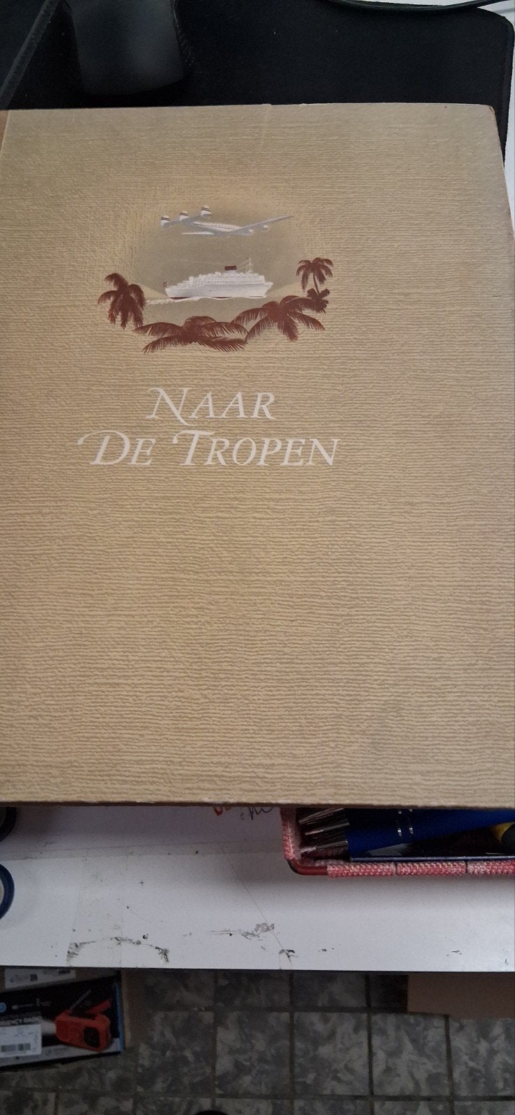 Naar de Tropen - Reisgids/Boek, Ophalen of Verzenden, Gelezen, Reisgids of -boek, Overige merken