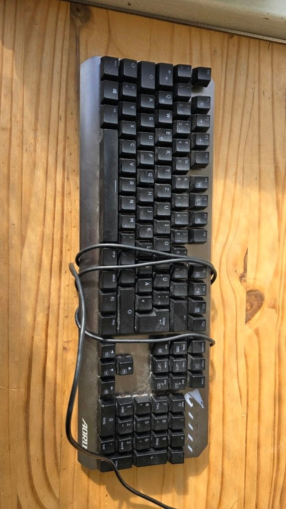 Muismat en keyboards, Ophalen, Zo goed als nieuw, Qwerty, Ducky