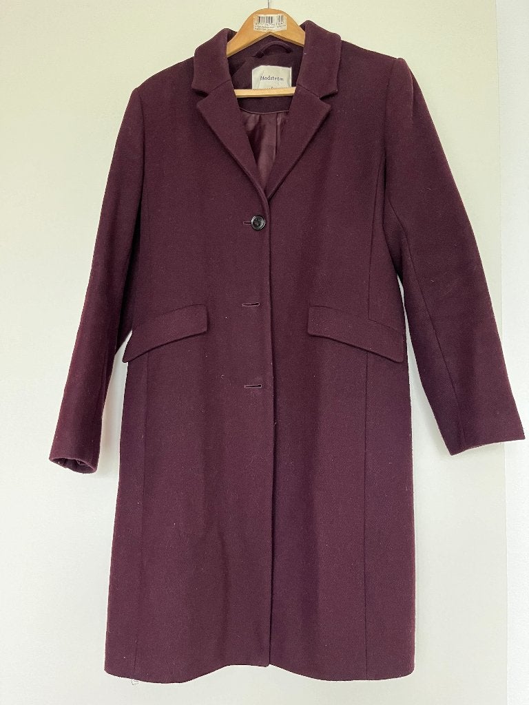 Bordeaux rood/paars dames jas - mantel - modström - mt M, Kleding | Dames, Maat 38/40 (M), Ophalen of Verzenden, Rood, Gedragen