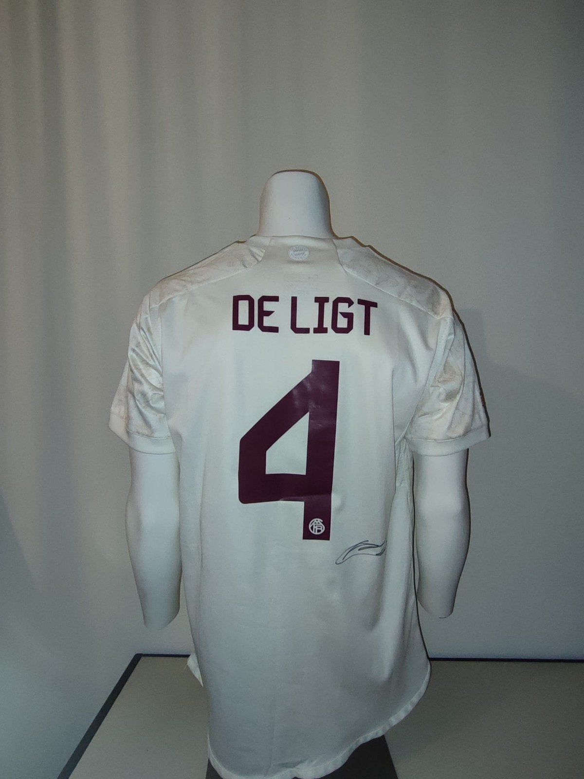 Bayern München shirt gesigneerd door Matthijs de Ligt COA, Verzamelen, Ophalen of Verzenden, Zo goed als nieuw, Buitenlandse clubs