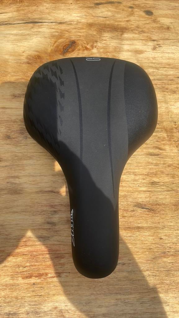 Selle Royal Ben zadel junior, Ophalen, Zo goed als nieuw, Zadel