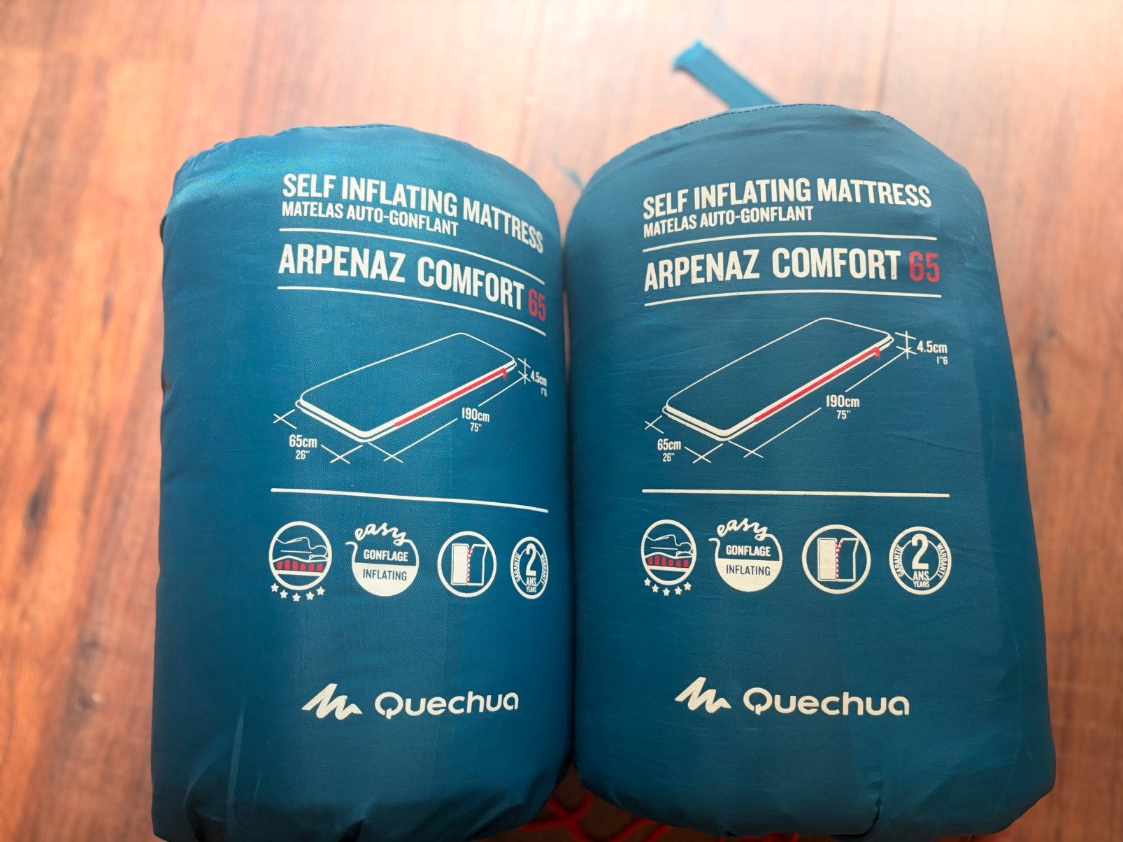 2 x Quechua Arpenaz Comfort 65 zelfopblaasbaar matras, Ophalen of Verzenden, Gebruikt