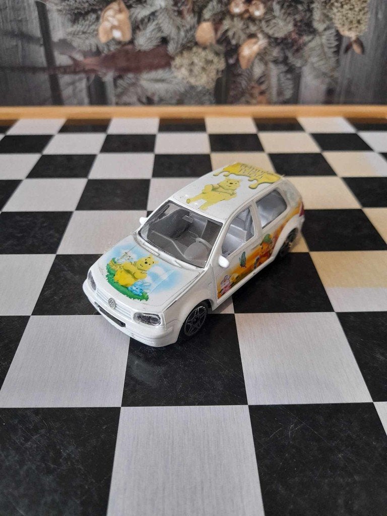 winnie de pooh vw golf 3, Hobby en Vrije tijd, Ophalen of Verzenden, Gebruikt, Auto, Overige merken
