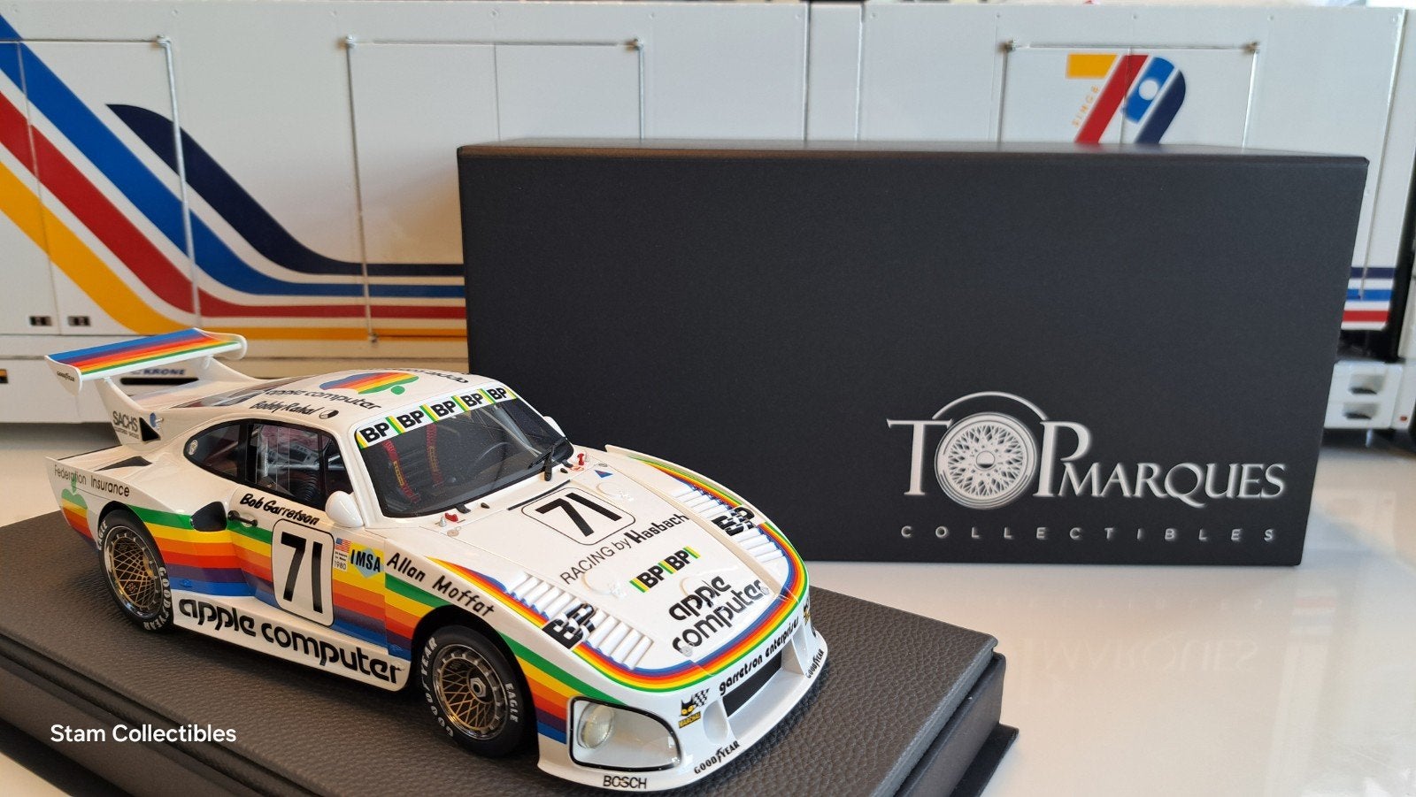 TopMarques Porsche 911 935 Apple Computers 24h Le Mans '80, Hobby en Vrije tijd, Modelauto's | 1:18, Overige merken, Auto, Ophalen of Verzenden