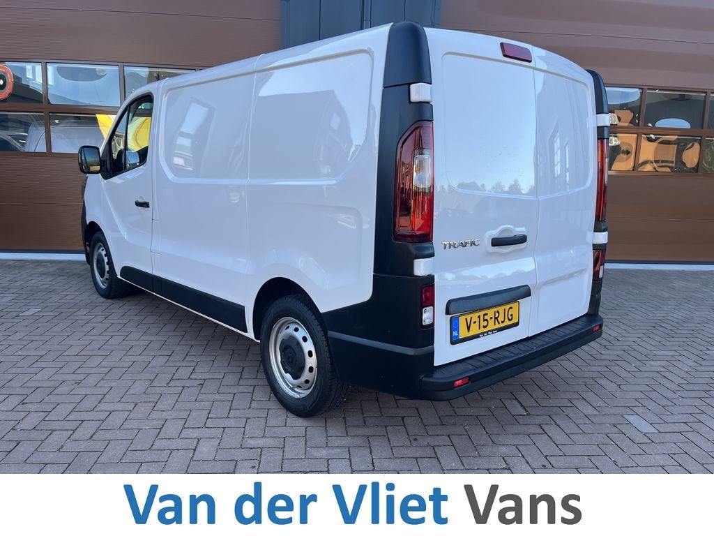 Renault Trafic 2.0 dCi 110pk E6 Générique 3p Lease €219, Auto's, Voorwielaandrijving, Gebruikt, Euro 6, 4 cilinders