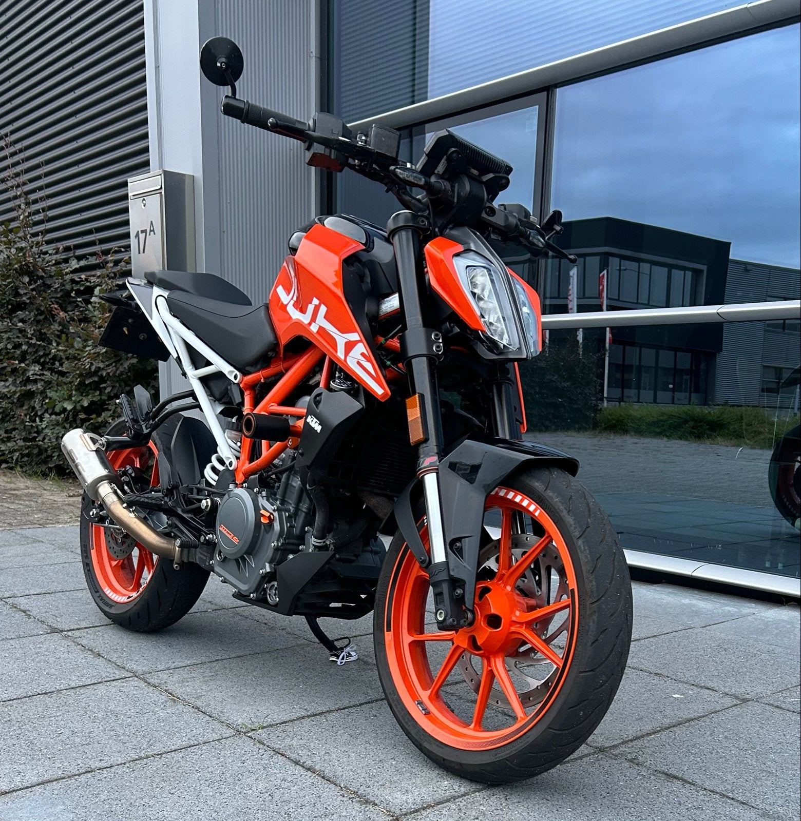 KTM 390 Duke ABS - 2020 - Perfecte staat. 14 k km.veel xtras, Motoren, Motoren | KTM, 390 cc, Gebruikt, Particulier, Minimaal motorrijbewijs A2