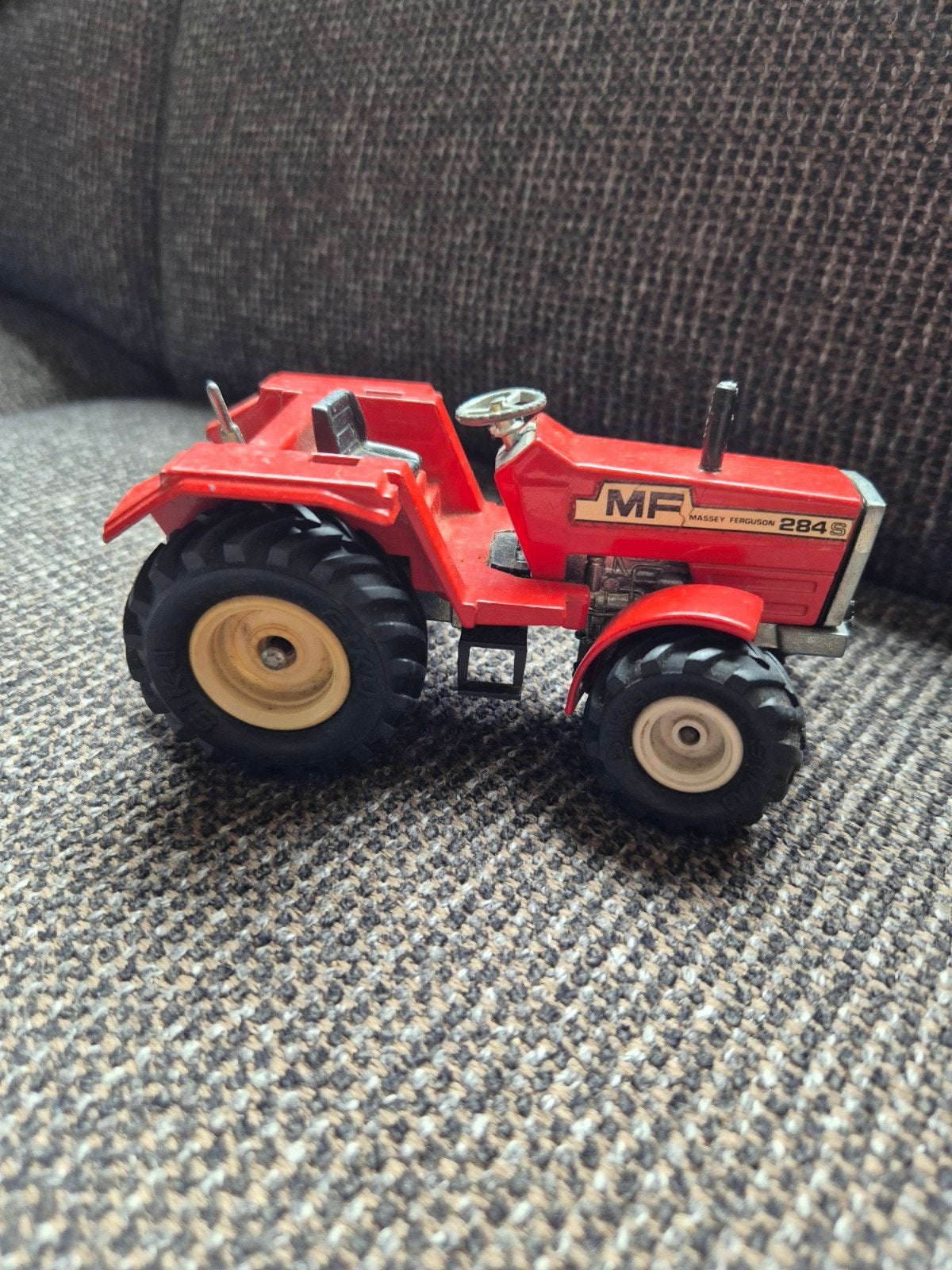 Siku Massey Ferguson 284 S Tractor, Ophalen of Verzenden, Gebruikt, Tractor of Landbouw, SIKU