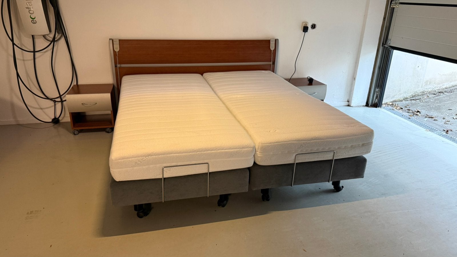 Elektrische Boxspring 180x200 met 2 nachtkastjes, Huis en Inrichting, Slaapkamer | Bedden, Ophalen, Verstelbaar, Tweepersoons