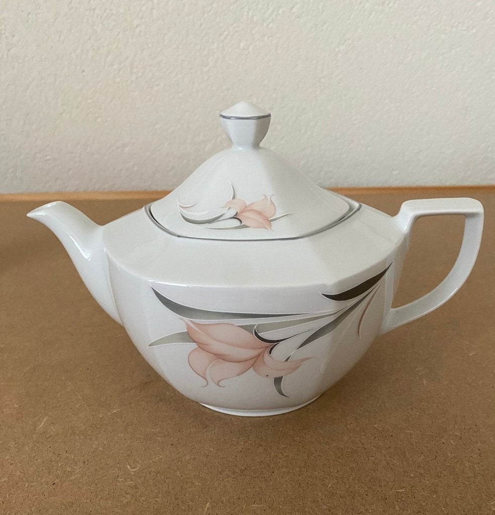 Oskara theepot met bloemmotief - Zo goed als nieuw, Overige merken, Nieuw, Ophalen of Verzenden, Porselein