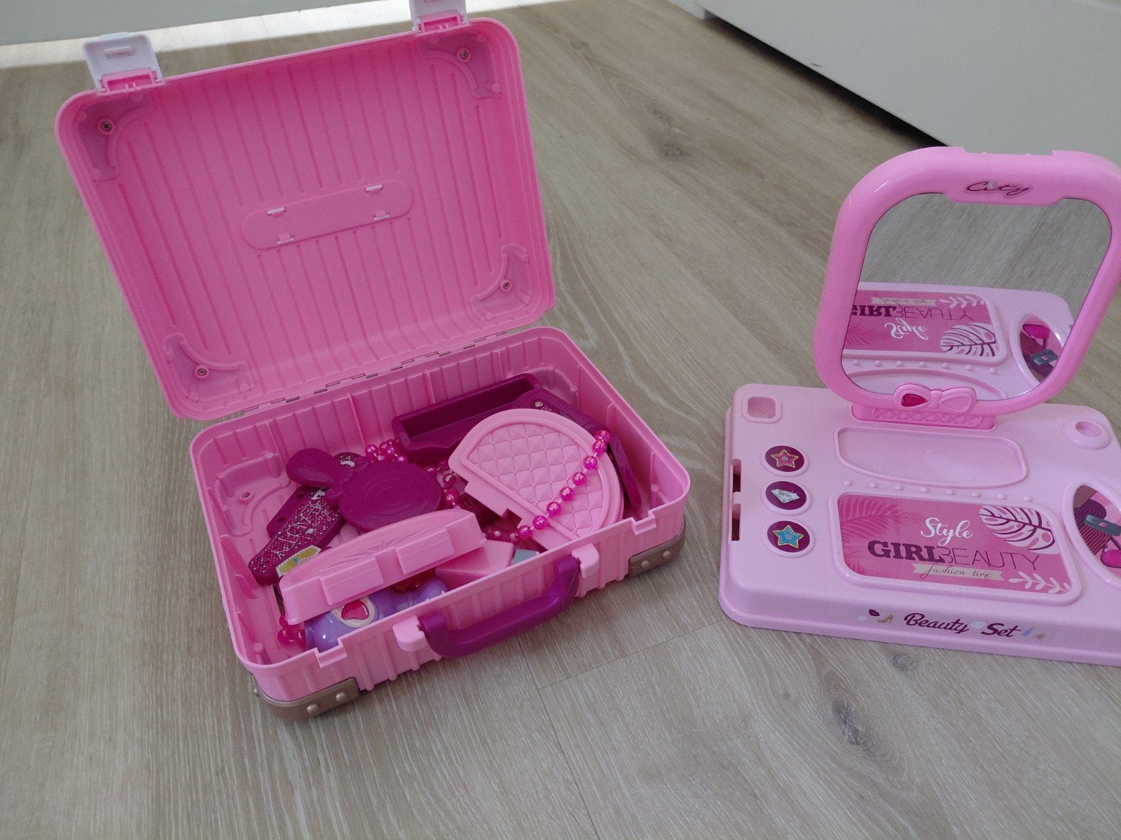 Roze speelgoed make-up koffer en beauty set, Ophalen, Gebruikt, Meisje