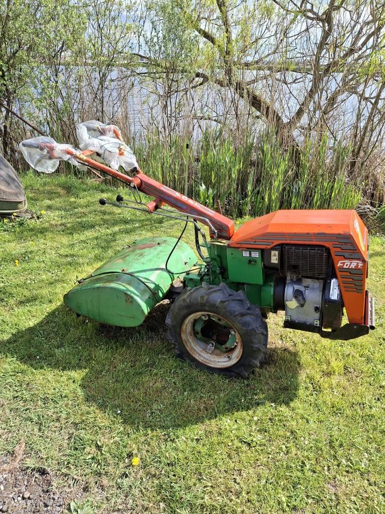 Tuin frees machine. Lombardini., Tuin en Terras, Ophalen, Gebruikt