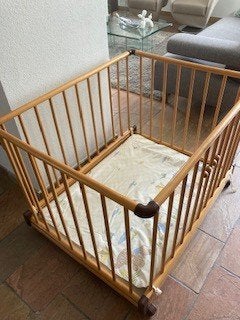 Inklapbare baby box, Kinderen en Baby's, Boxen, Ophalen, Gebruikt, Rechthoekig, Wieltjes
