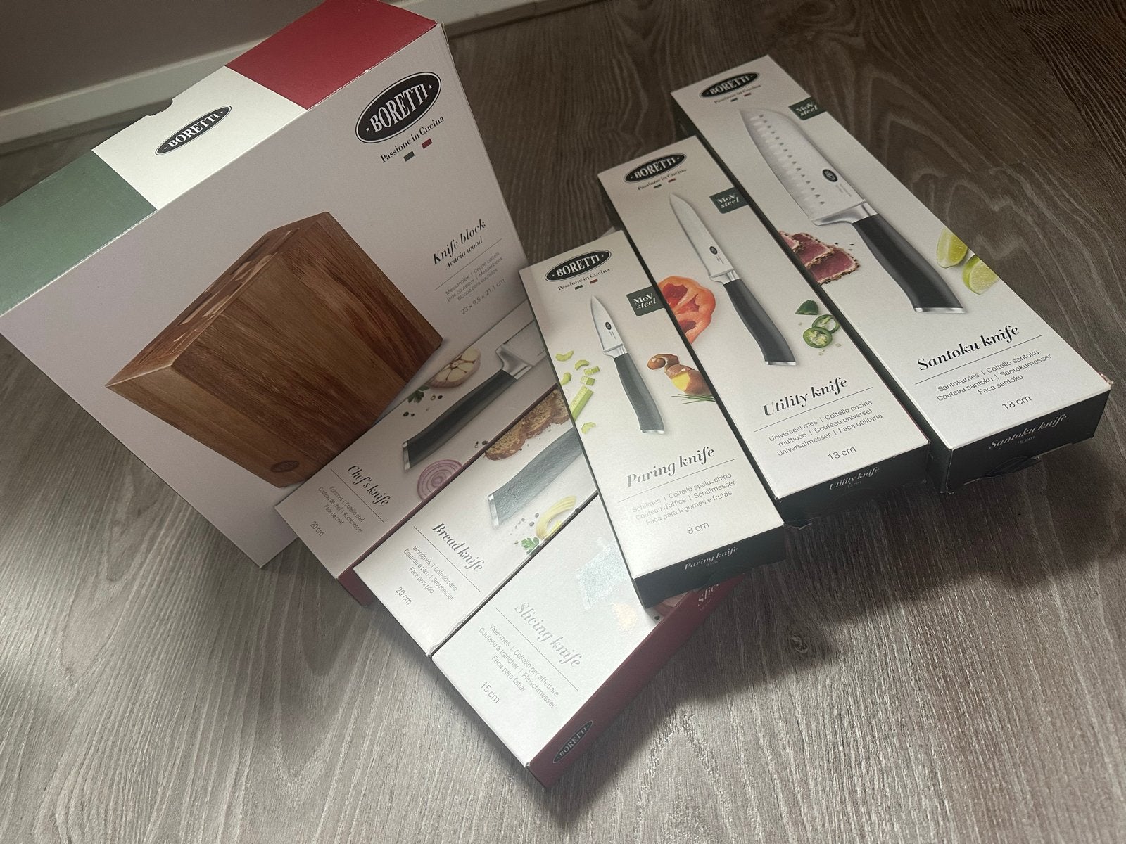 Boretti Messenset met messenblok - Nieuw in doos, Bestekset, Nieuw, Ophalen of Verzenden, Rvs of Chroom