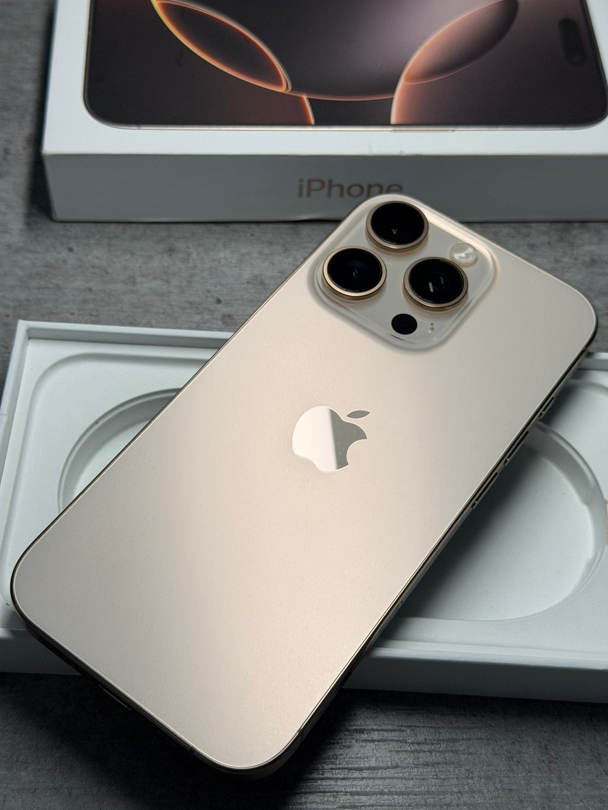  Apple iphone 16 Pro Desert Titanuim 128GB Bat.90%, Telecommunicatie, Mobiele telefoons | Apple iPhone, IPhone 16 Pro, Apple
